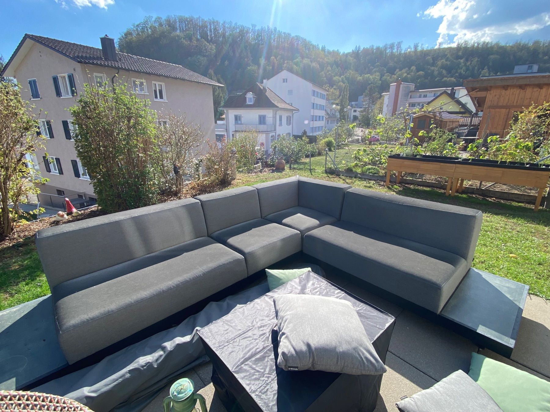 Viplounge Sofas: wasserdichte Gartenlounge – D'occasion à Trimbach par Leue71