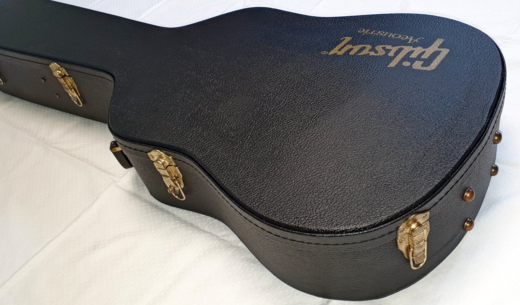 Gibson Strumenti musicali: Gibson Case Dreadnought Plüsch BLAU Gitarrenkoffer – Usato da Basel venduto da x-hobby 4