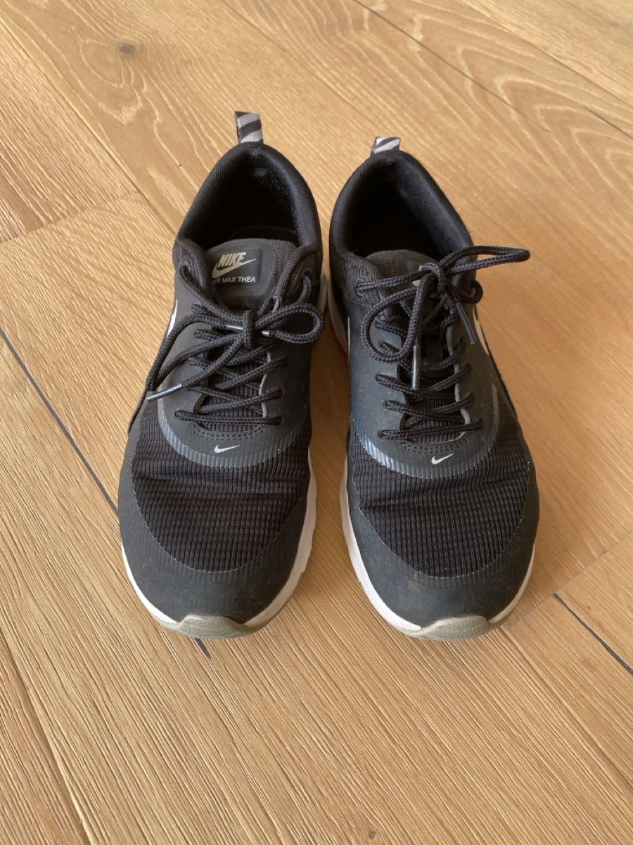 Nike Chaussures femmes: Baskets NIKE noires – D'occasion à Rossemaison par Bird19 1