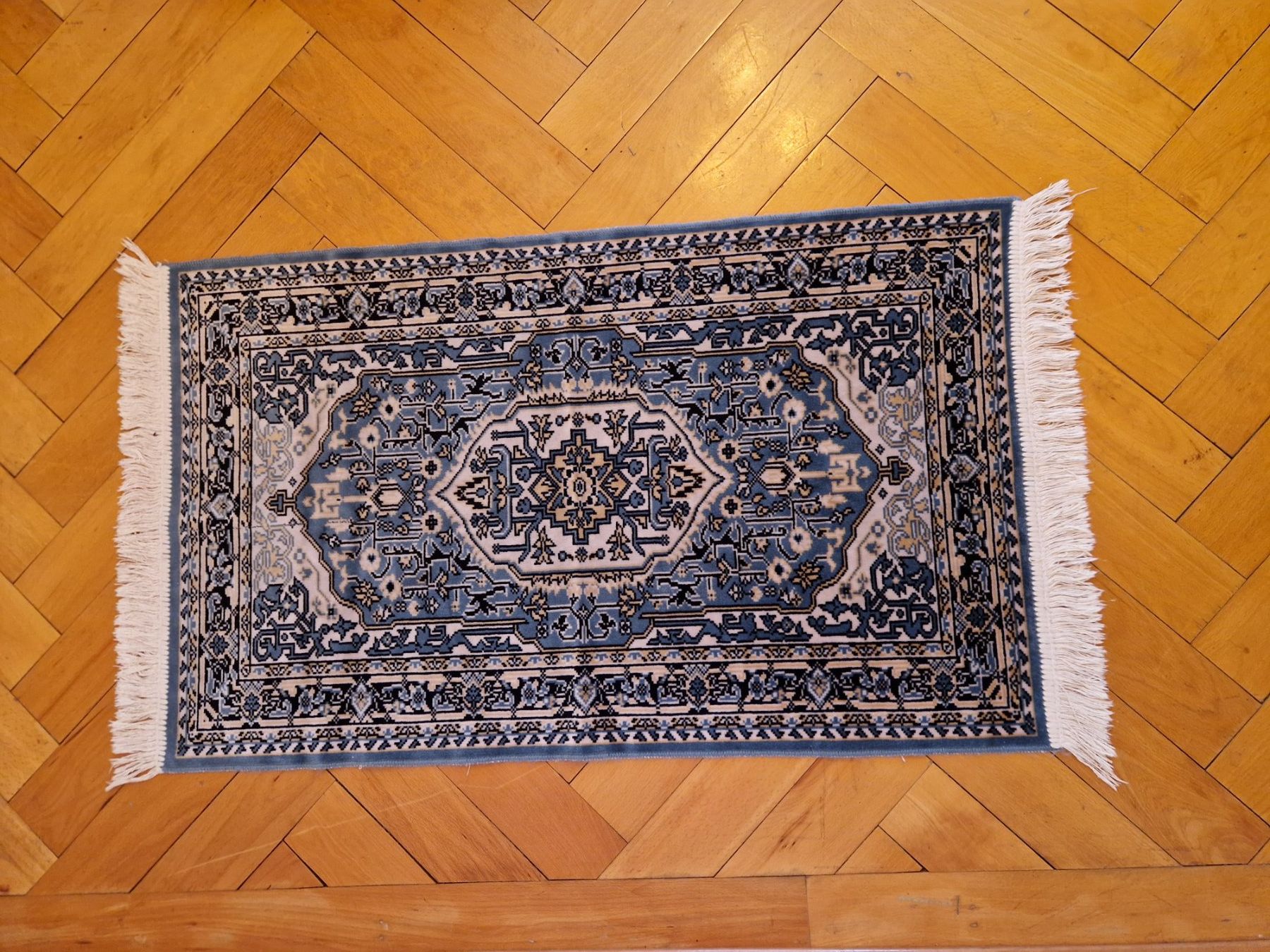 Tappeti: Oriental Rug: blue & soft – Usato da Zürich venduto da nah_yn6j