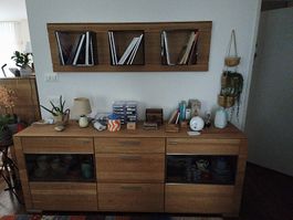 Massives Sideboard aus kanadischer Eiche – Top Zustand & vie