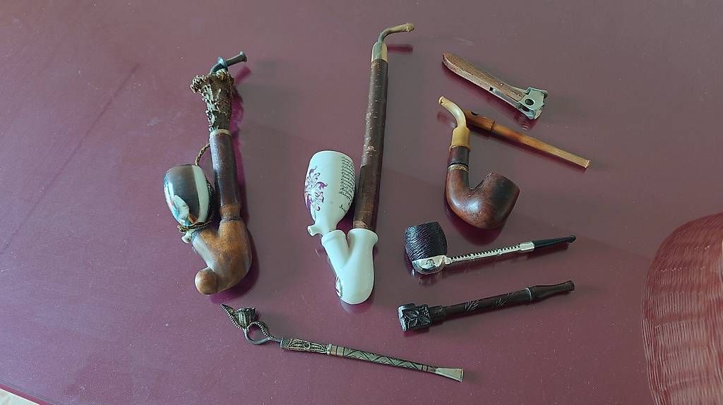 Pipes & Accessoires: Sammlung von verschiedenen Tabak Pfeifen – D'occasion à Winterthur par AtlantisZ1