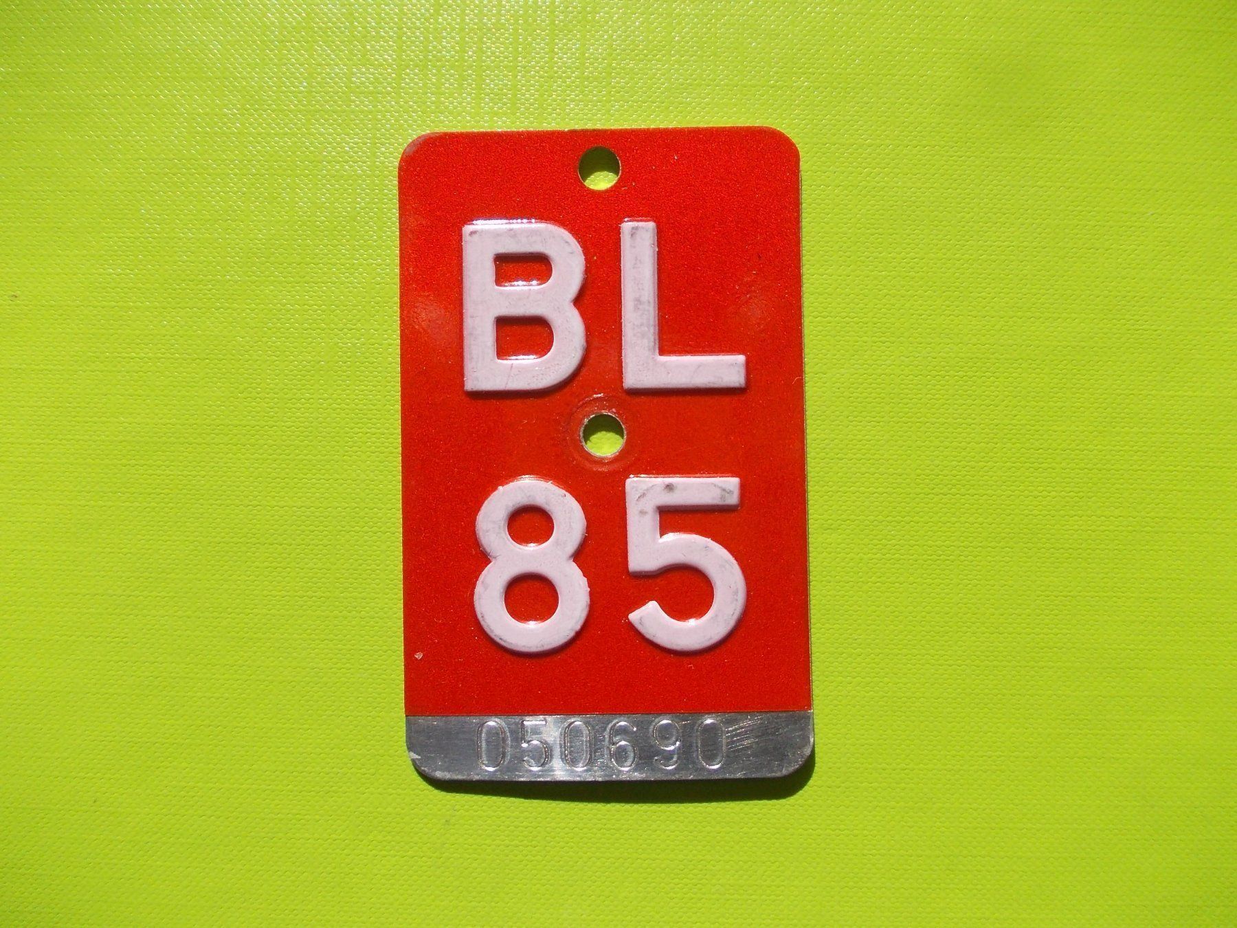 Insegne: Velonummer / Fahrradnummer BL 85 – Usato da Gsteigwiler venduto da HORMIGA21