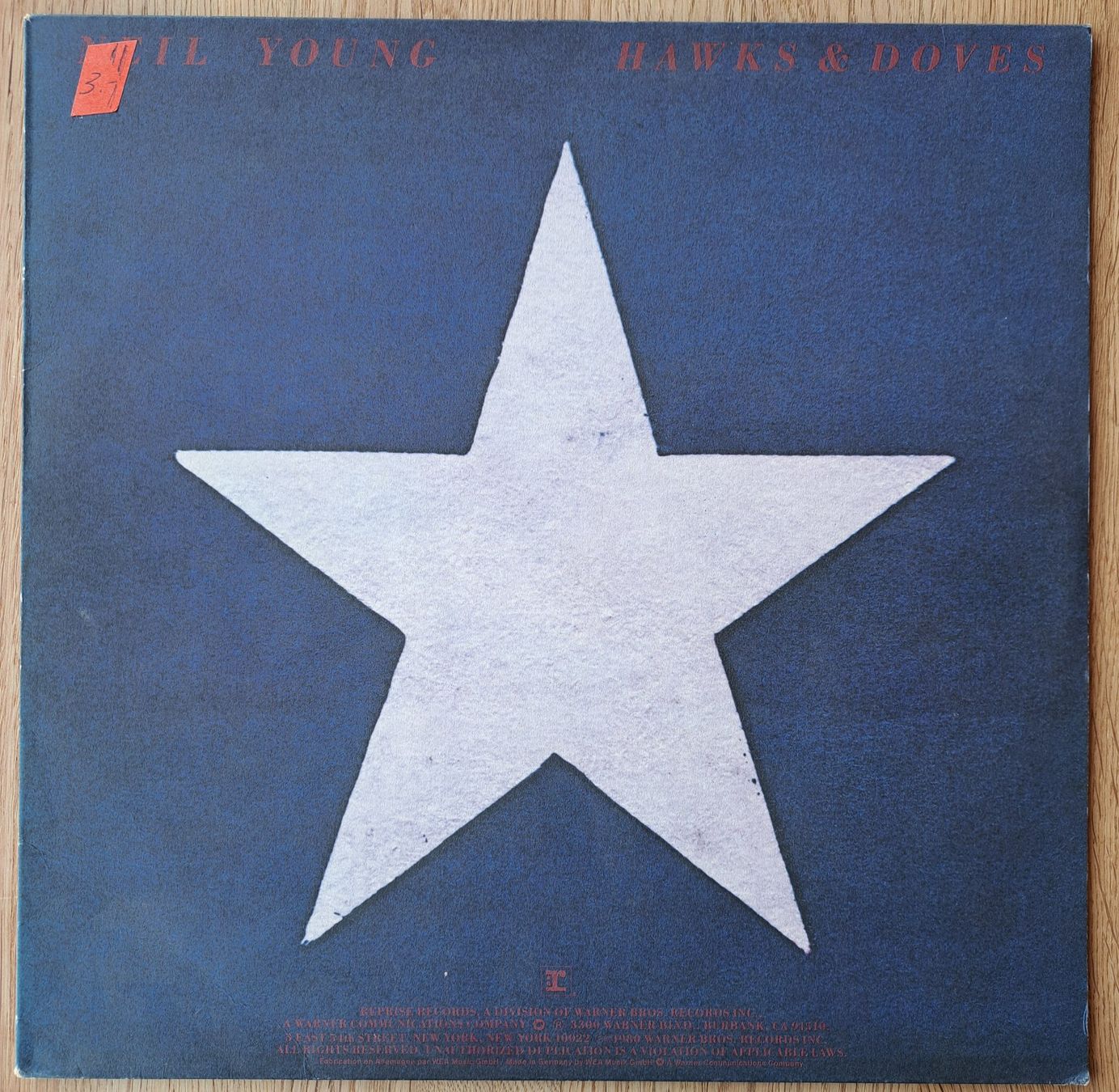 Dischi in vinile: Neil Young - Hawks & Doves – Usato da Meggen venduto da Ricardokoch