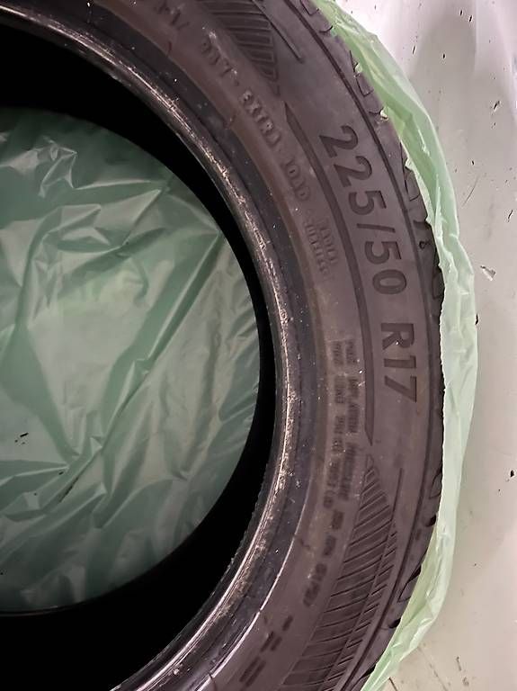 Pneumatici & Ruote complete: Pneu 225/50 R17 – Usato da Emmenbrücke venduto da Car2704 1