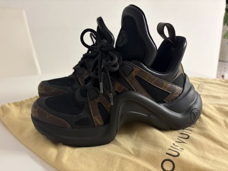 Louis Vuitton Archlight Sneaker Monogram | Top Neuwertig