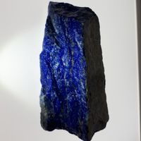 Lapis Lazuli A+ Qualität 620gr grosser Rohstein