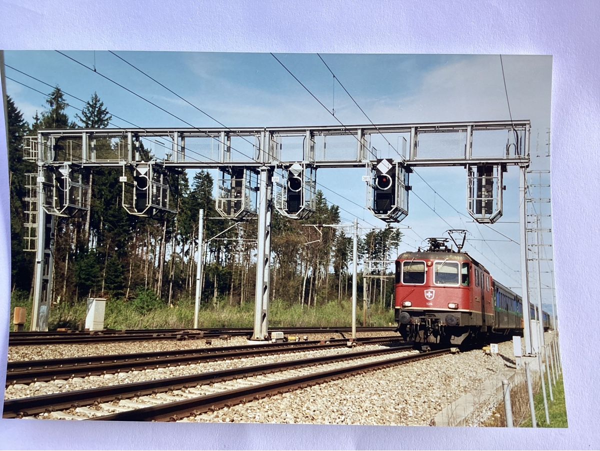Poster & Bilder: Photo Re 4/4 II SBB  – Gebraucht aus Orvin von Abydos01