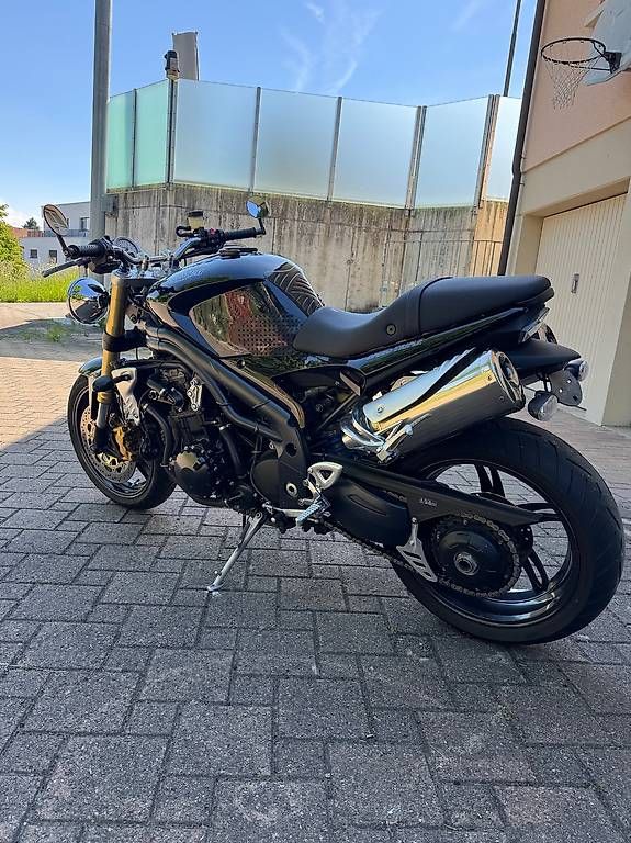 Strada: Triumph Speed Triple 1050 – Usato da Wünnewil venduto da Philler96 3