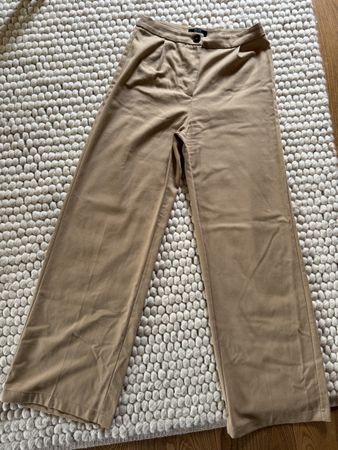 Bershka Stoffhose Grösse 40