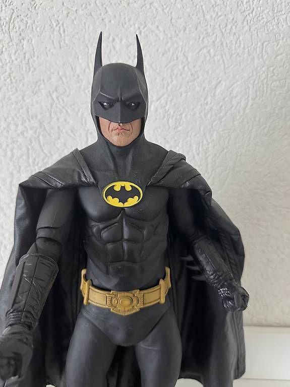 Figurines: NECA  Batman Figur 48 cm – D'occasion à Dottikon par francesco014