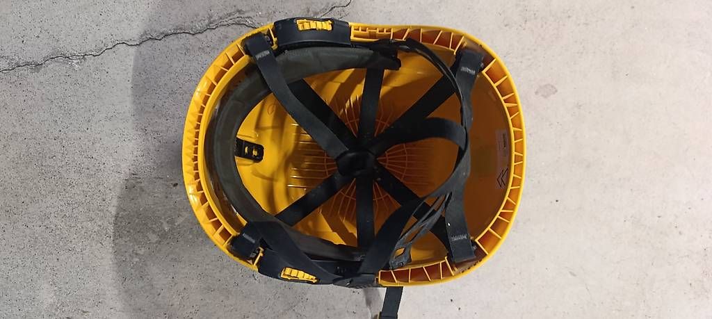 Casques: Casque petzl vertex pro – D'occasion à Montreux par rao_r66l 1