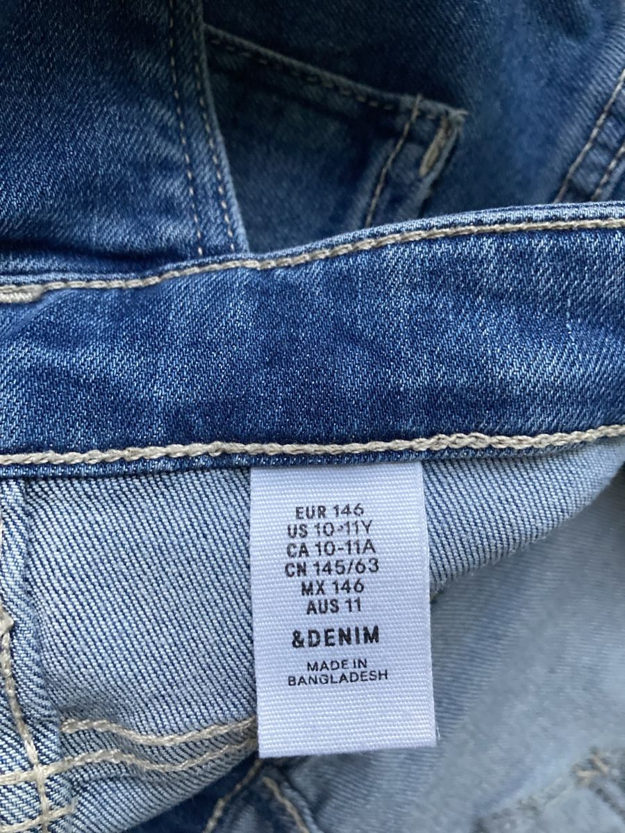 H&M Pantaloni: Latzhose kurz Gr. 140 – Usato da Luzern venduto da Aldabema 3