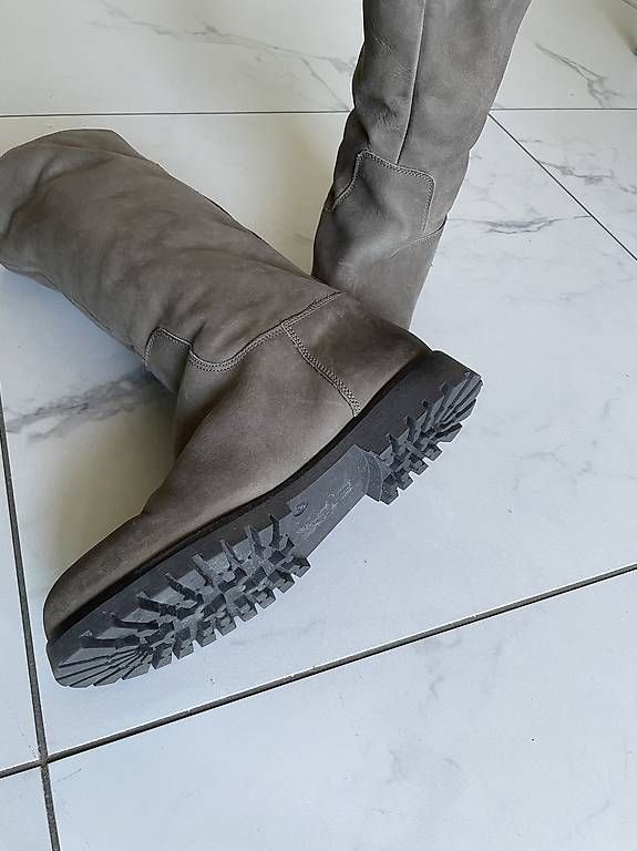 Scarpe da donna: Stivali misura 37 – Usato da Locarno venduto da ste_8rjr 2