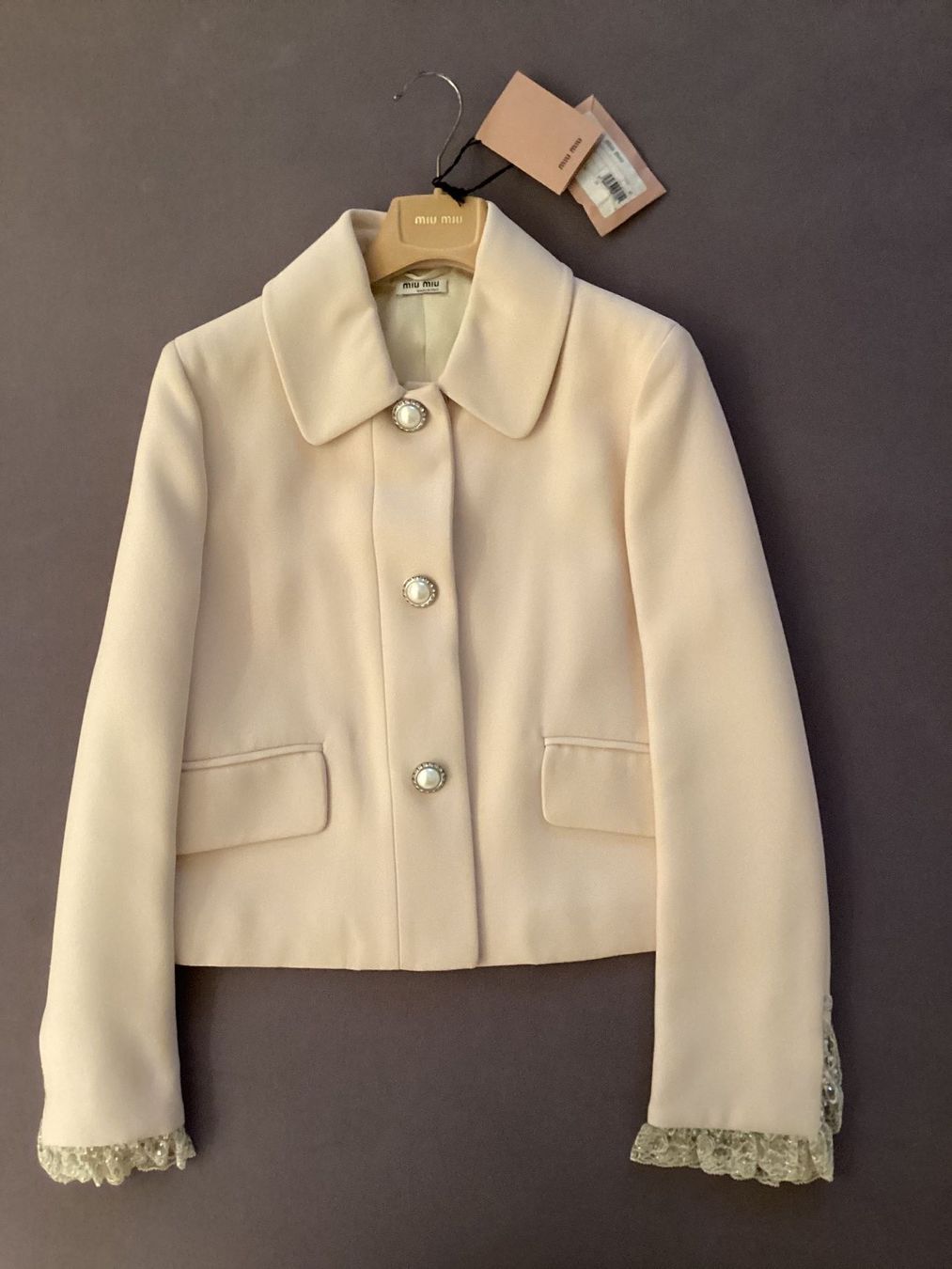 Miu Miu Giacche: Miu Miu Doll Blazer IT40-EU36 – Nuovo e nell'imballaggio originale da Pfäffikon ZH venduto da JingTunic