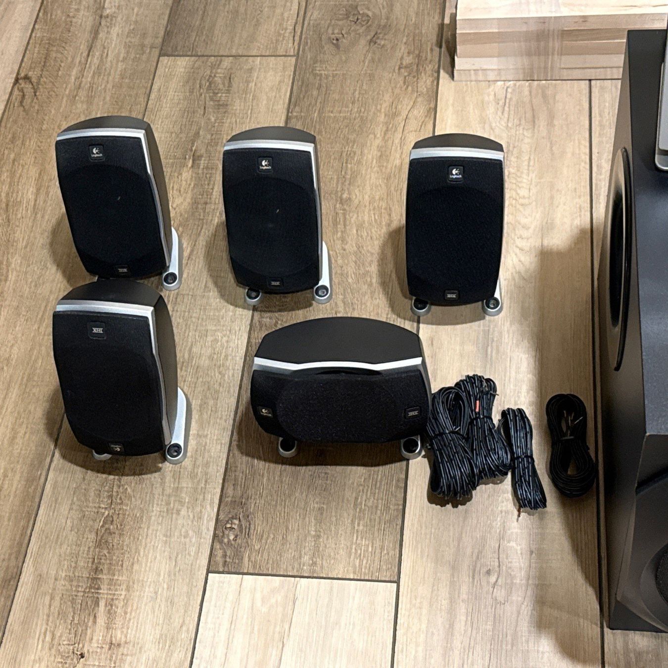 Logitech Z 5500 Surround Sound Speaker System Complete (Gebraucht) in ...
