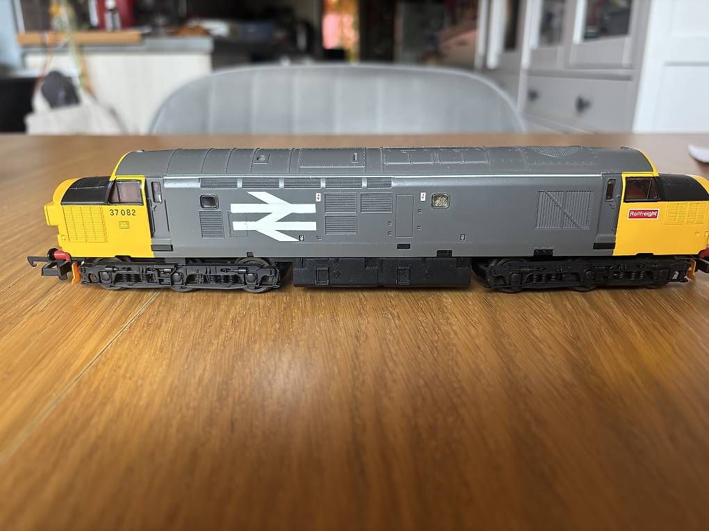 Lima Modelleisenbahnen: Locomotive de la marque LIMA – Gebraucht aus Orbe von car_8grw 1