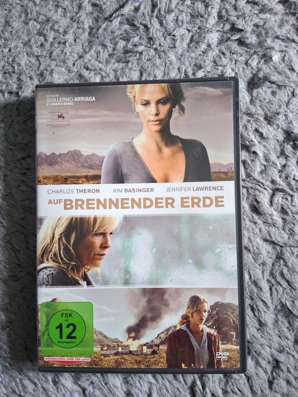 Tous les DVDs: AUF BRENNENDER ERDE       DVD – D'occasion à Wetzikon ZH par Ramones01