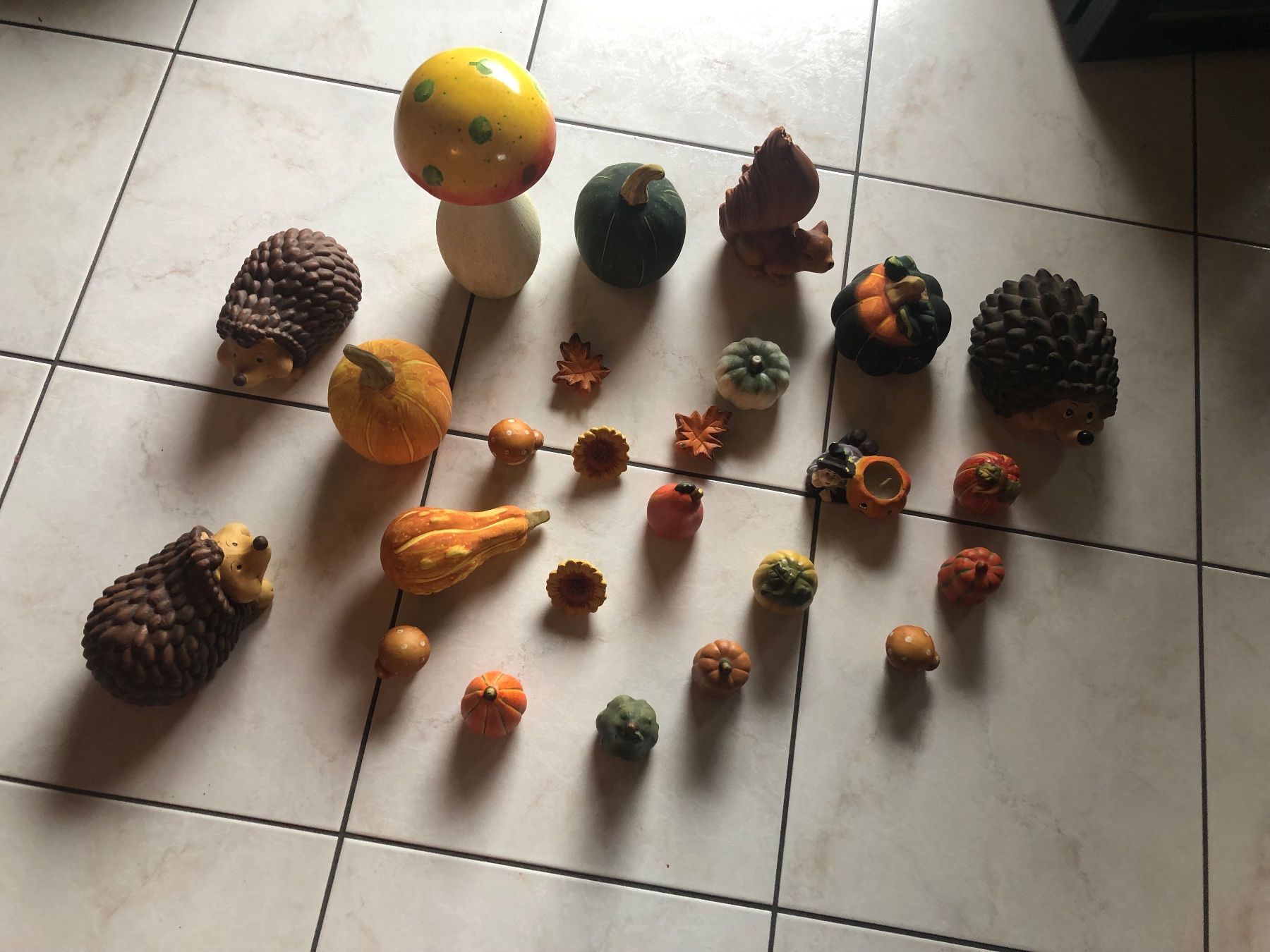 Tutte le decorazioni: Herbstdekoration, mehrteilig aus Ton – Usato da Hallwil venduto da claire70