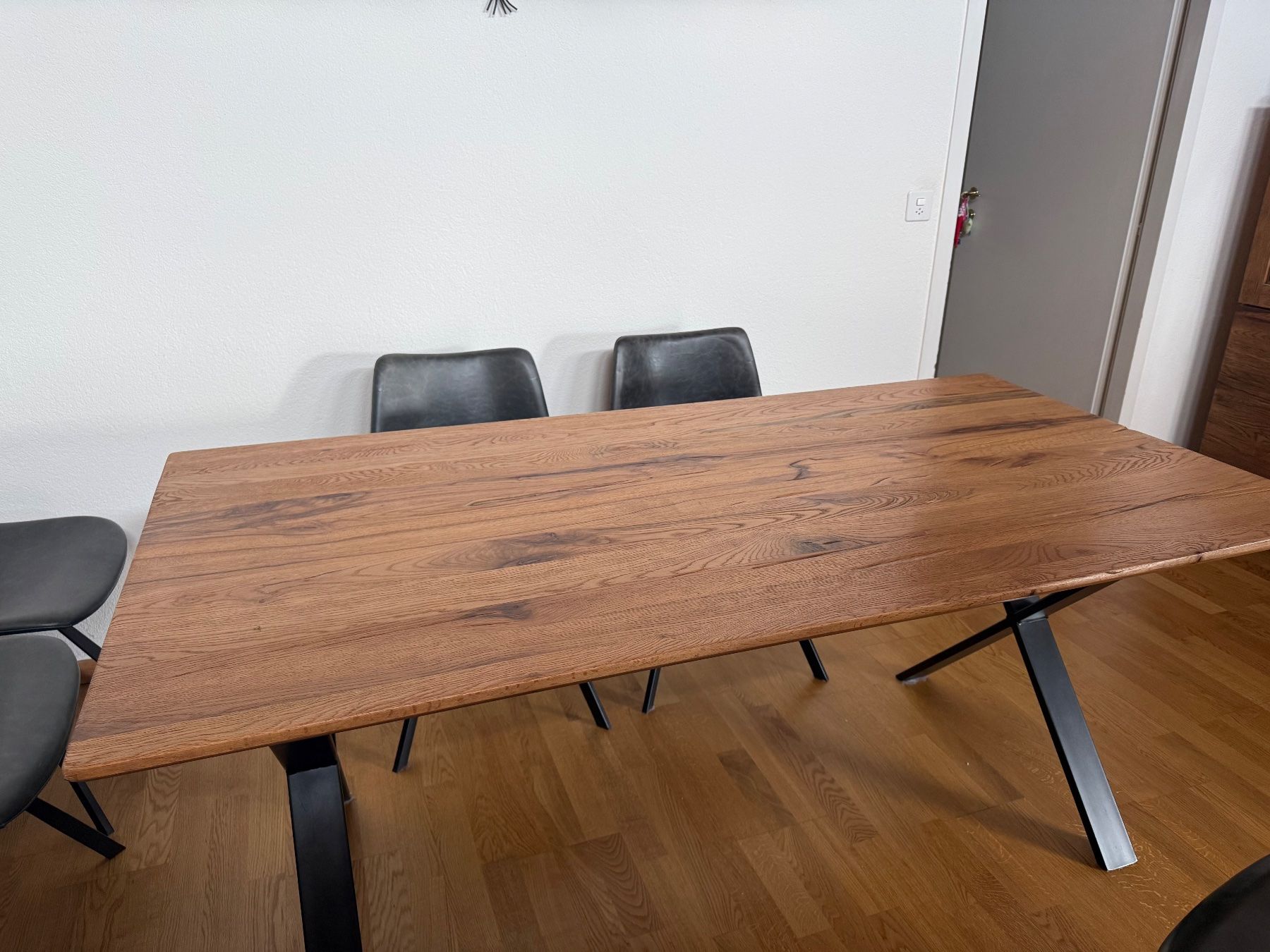 Pfister Set di tavolo e panche: Table et 6 chaises - REDUCED – Usato da Genève venduto da all_xkc7