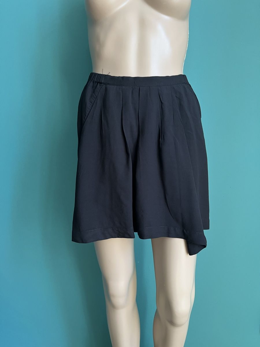 Mango Röcke: MANGO Minirock 🖤 – Gebraucht aus Zürich von ClosetQueen