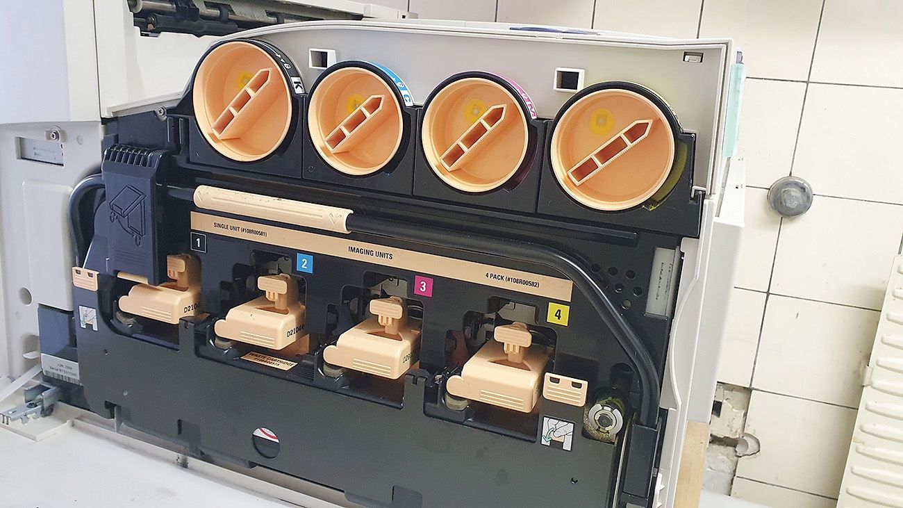 Xerox Stampanti: Xerox Phaser 7750DN Farbdrucker – Difettoso da Oberwil BL venduto da Klang 2