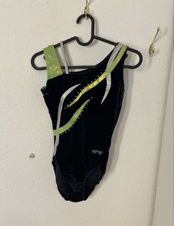 Schwarz-Grün Gymnastikbody Gr.152 - Top Zustand!
