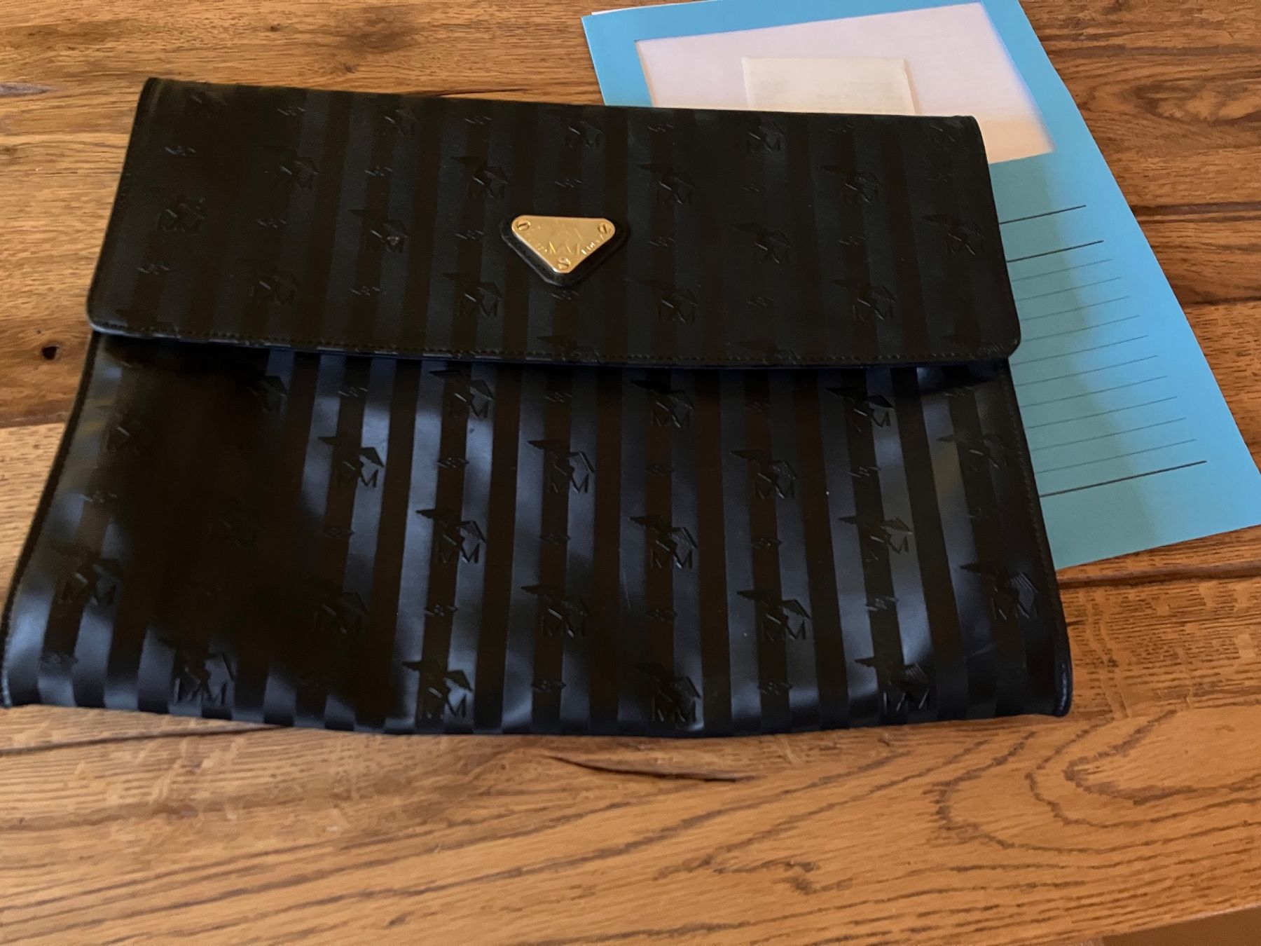 Maison Mollerus Borse: Dokumentenmappe von Maison Mollerus oder Clutch – Usato da Urdorf venduto da Stoupa