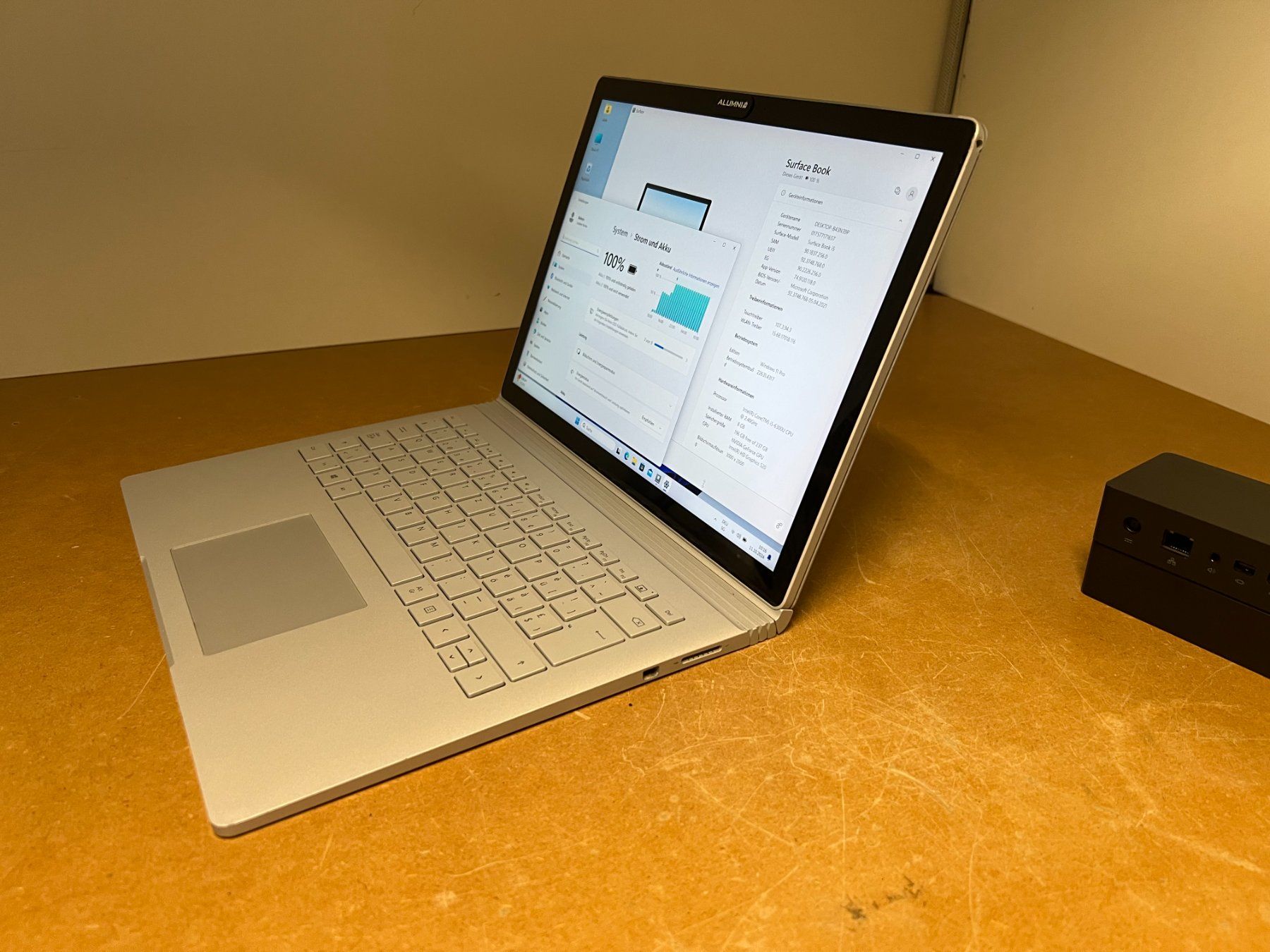 Microsoft Notebook: Microsoft Surface Book (Intel Core i5, 8GB RAM, 256GB) – Usato da Zürich venduto da muha 3