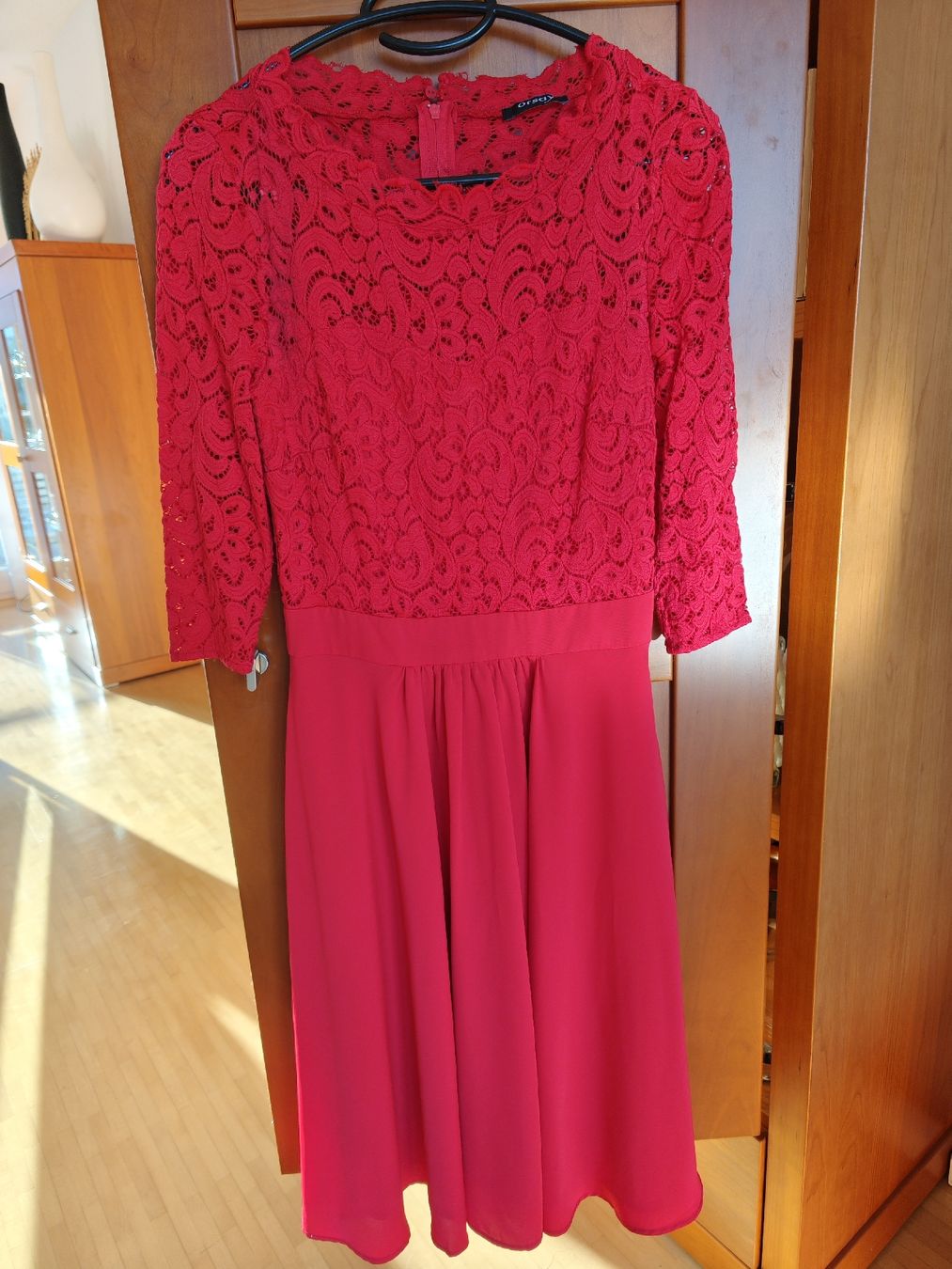 Orsay Vestiti: Orsay Kleid mit Spitze rot Gr. 34 festlich, elegant – Nuovo (secondo la descrizione) da Wädenswil venduto da coconut1289