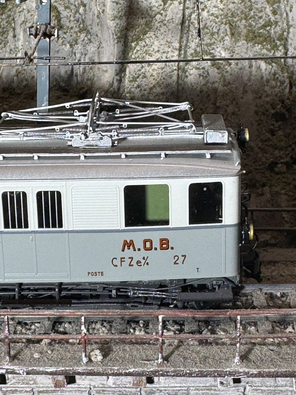 Lemaco Modelleisenbahnen: Lemaco / MOB- Triebwagen CFZe 4/4, No: 27 – Gebraucht aus Krummenau von ferrotech 4