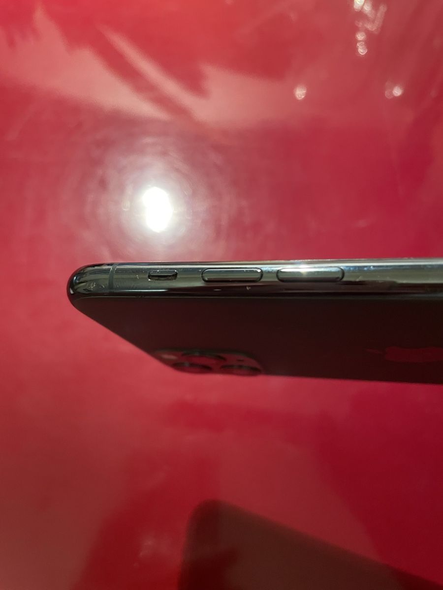 Apple Handys / Smartphones: iPhone 11 Pro 64 GB - Vert nuit  – Gebraucht aus Genève von captain_price 7