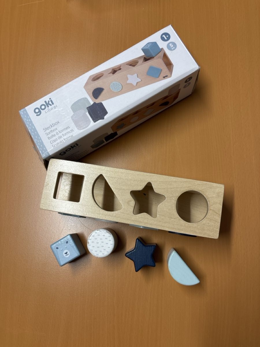 Giocattoli: Goki Steckbox Holz mit Formen – Usato da Winkel venduto da Pauder