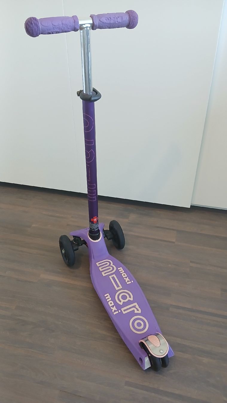 Micro Kickboard: Lila Micro Maxi Scooter Kickboard – Usato da Zug venduto da husimat 2
