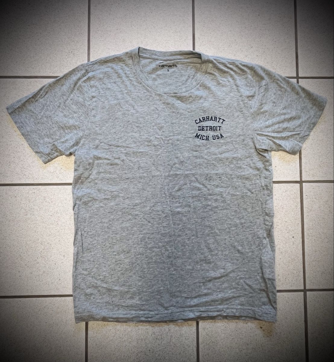 Carhartt T-shirts: Originales Carhartt WIP (Work In Progress) – D'occasion à Zürich par Hypera