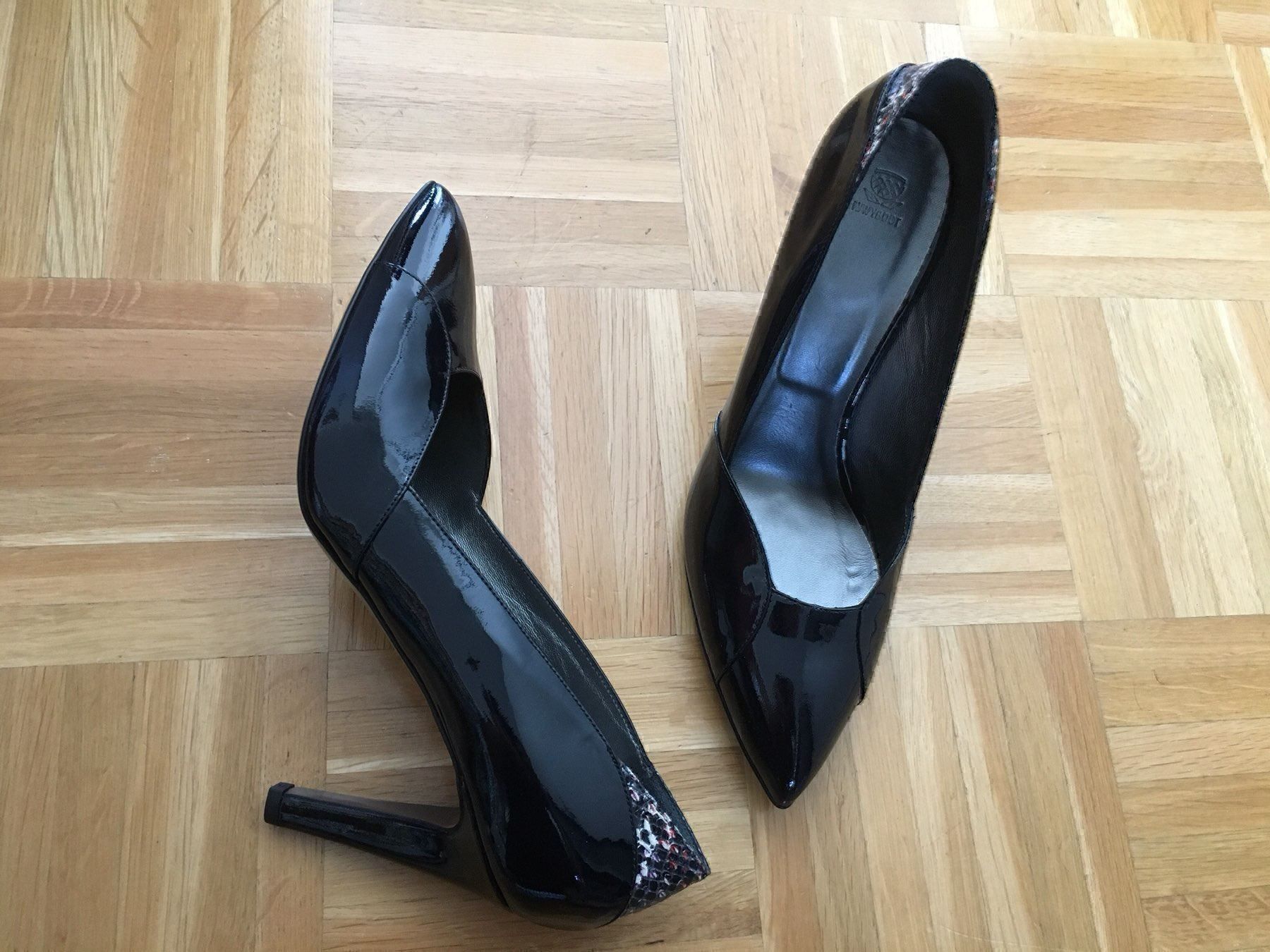 Navyboot Damenschuhe: Navyboot Pumps Gr. 41Neu! NP. 329.80 – Neu und originalverpackt aus Rüfenacht BE von anelesa 2