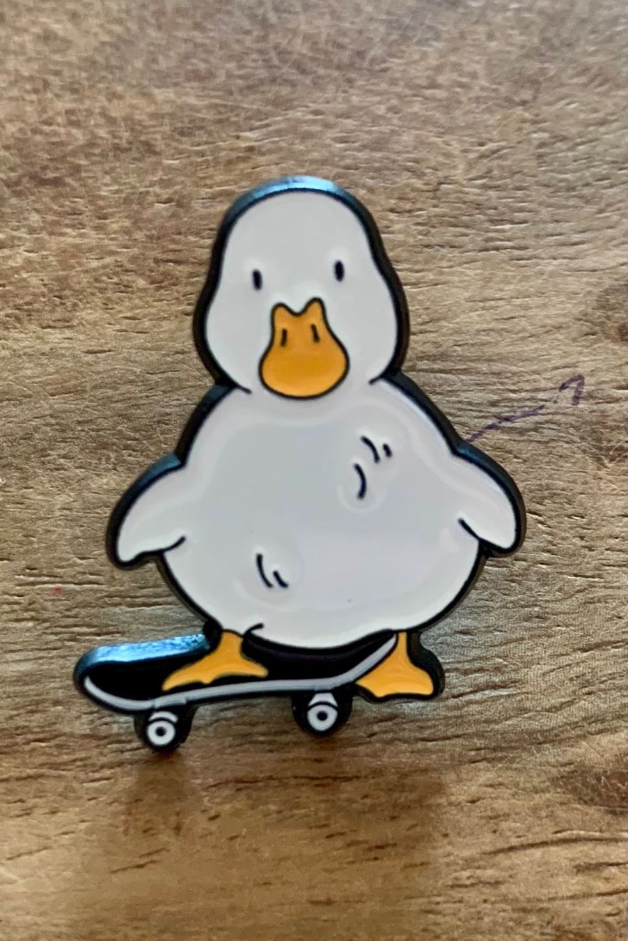 Plaquettes & Badges: Pin  Skateboard Ente – Neuf avec emballage d'origine à Geneve par vane267