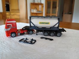 Herpa Volvo F12 Interco Sz  bel mit 20ft Cont BULKHAUL