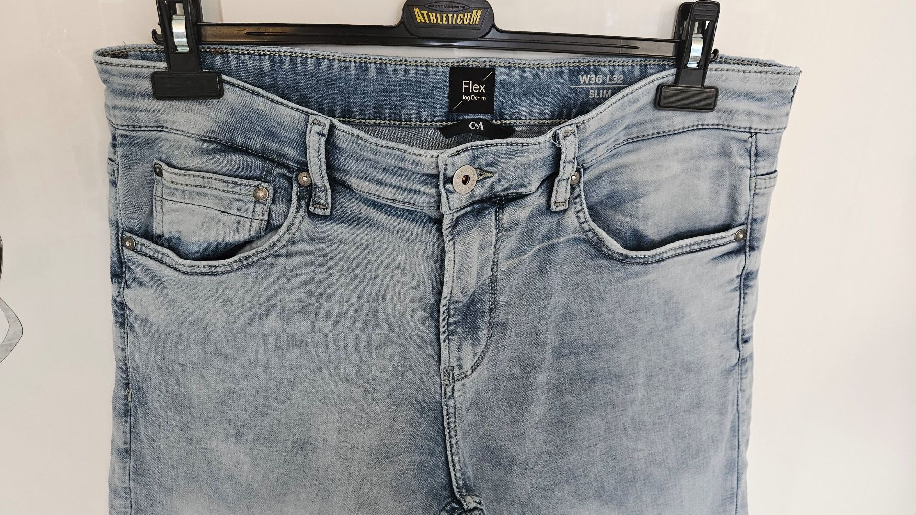 C&A Jeans: C&A Flex Jog Jeans, W36 L32, neuwertig, hellblau – Usato da Gossau ZH venduto da fashiontwo 2