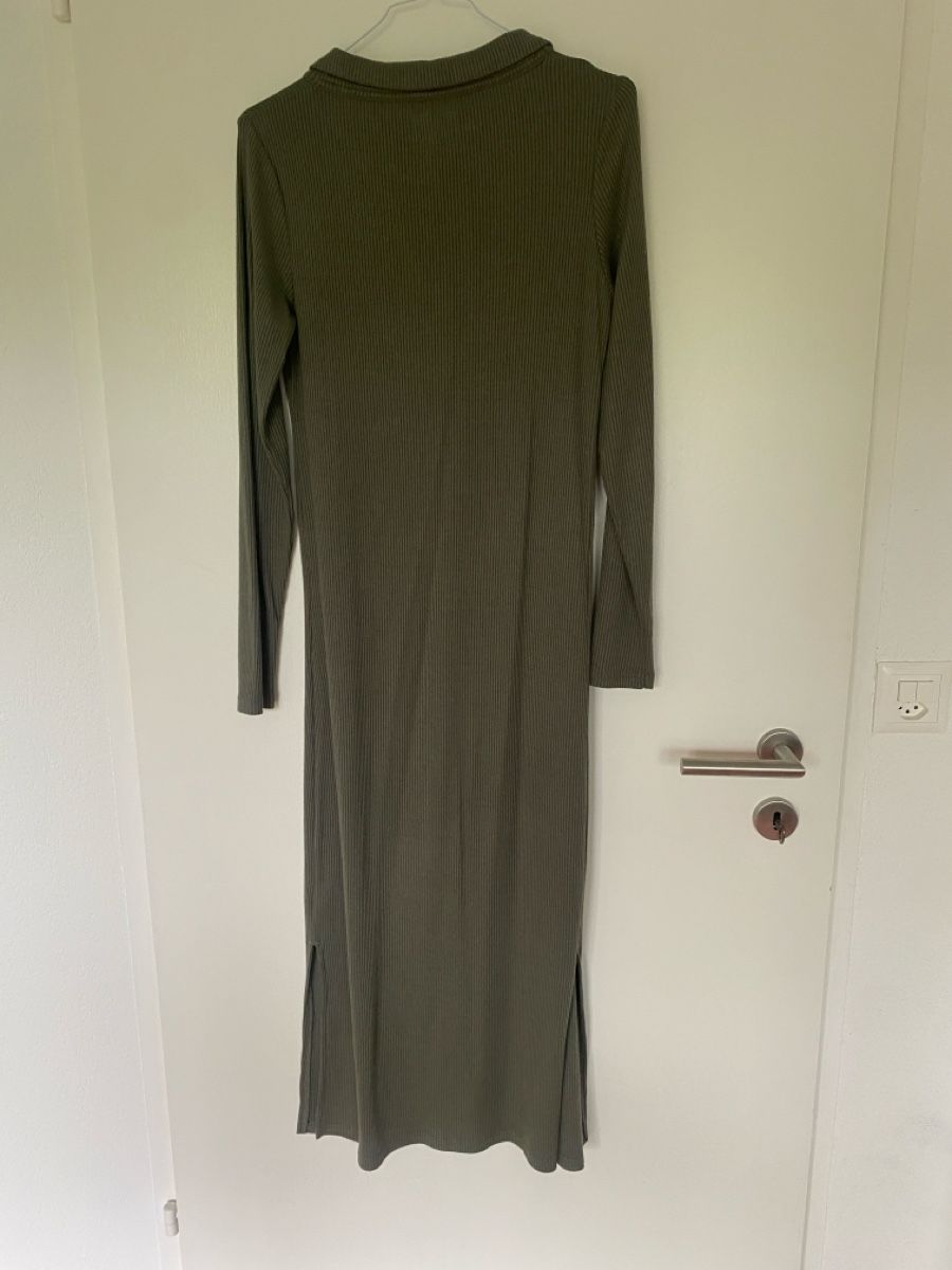 Kleider: Maxikleid Olivgrün Grösse 36 – Neu (gemäss Beschreibung) aus Ittenthal von Lorinakuprecht0 1