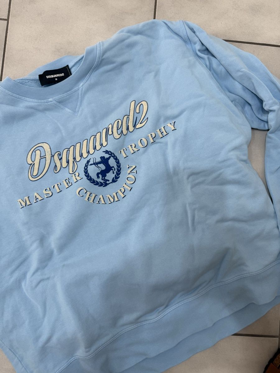 Dsquared2 Pullover & Sweatshirts: Dsquared2 Pullover hellblau Master Trophy Grösse M – Gebraucht aus Ostermundigen von wal_2qf6 1