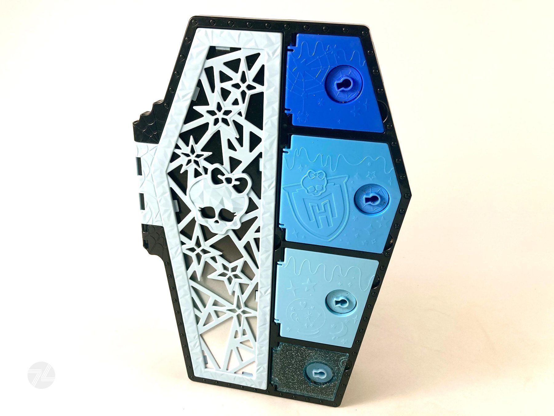Spielzeuge: Monster High Schminkkoffer Skultimate Secrets Case Sarg 3x – Gebraucht aus Wetzikon ZH von cyan74 6