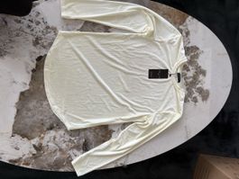 Langarmshirt cremefarben mit Etikett Grösse M neu