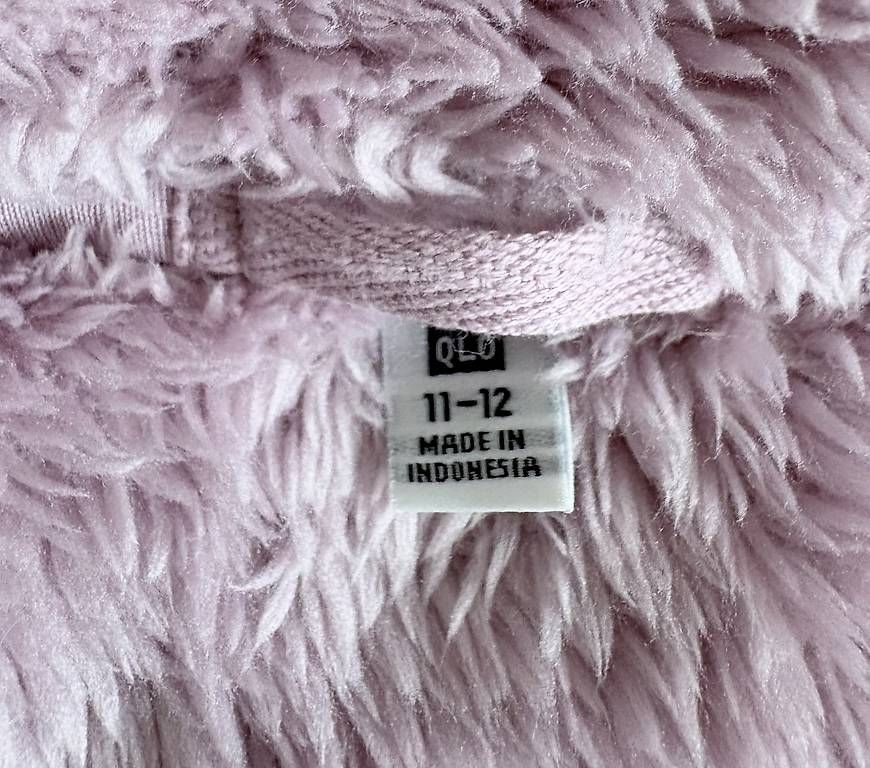 Uniqlo Jacken & Mäntel: Teddyfleece Jacke, 11-12 Jahre – Gebraucht aus Biel/Bienne von ssteini 1