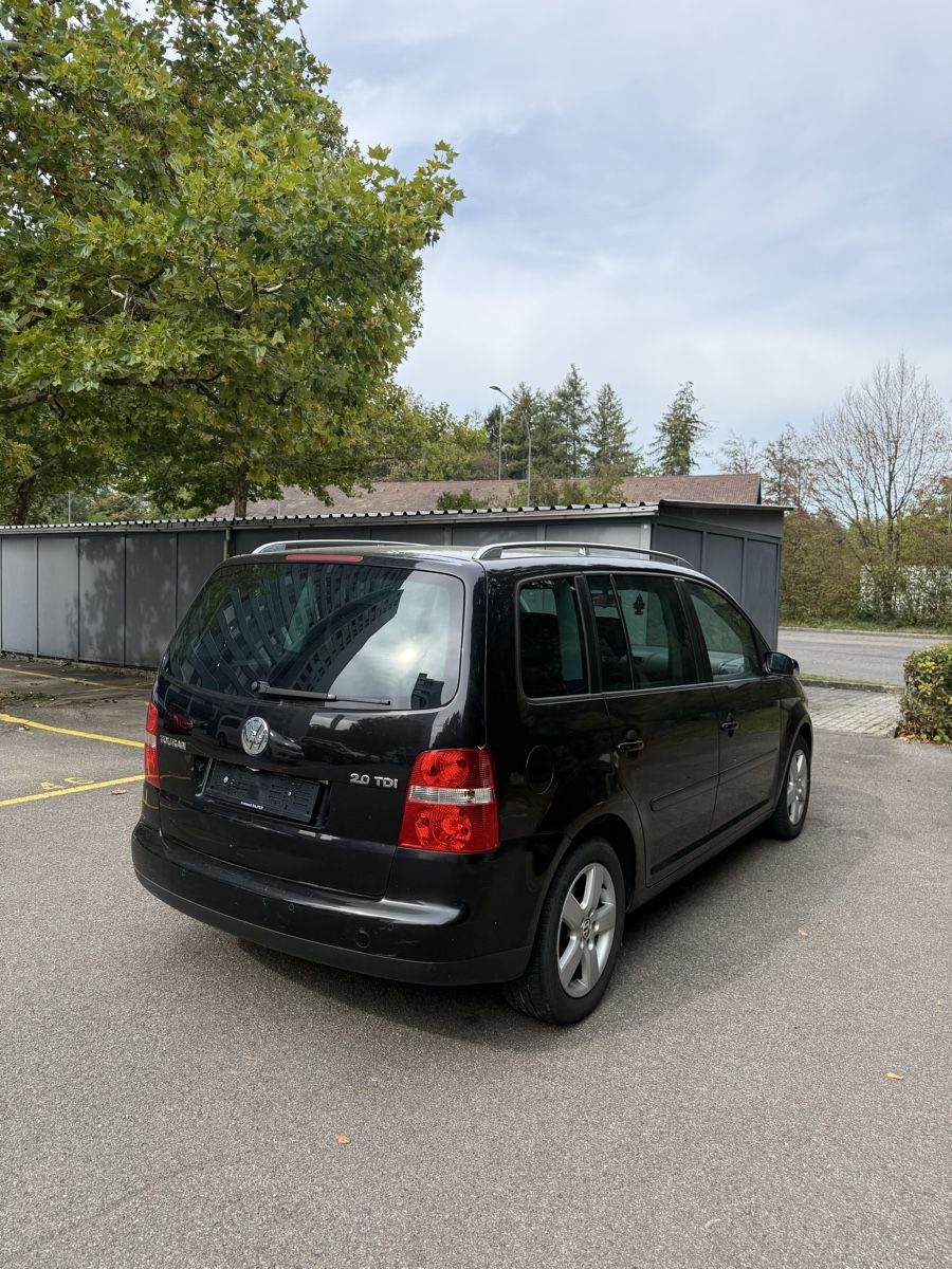 VW Automobili: VW Touran 2.0 TDI – Usato da Bern venduto da Hallo4321 2