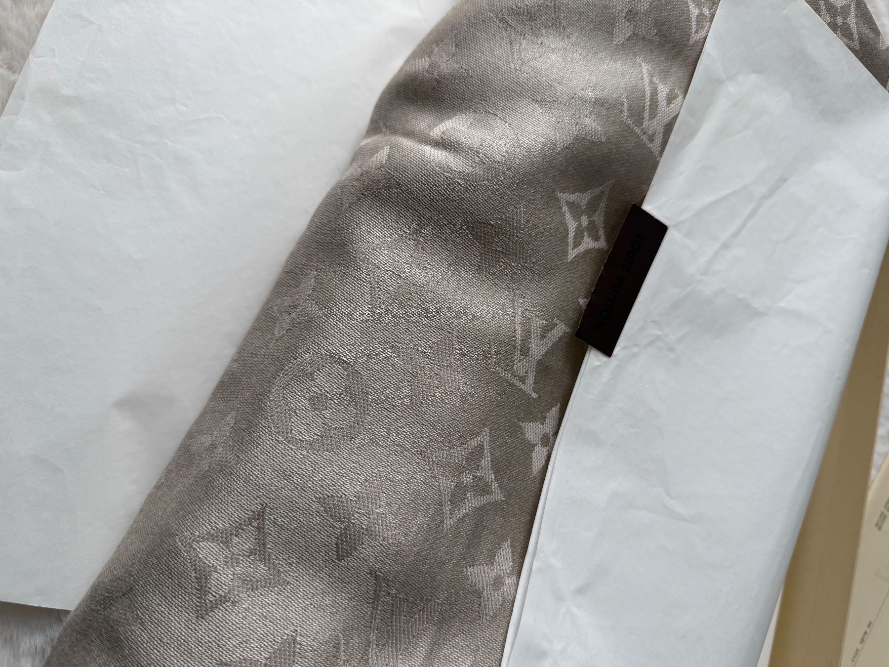 Foulards & écharpes: Louis Vuitton – D'occasion à Thalheim par Queen018 1