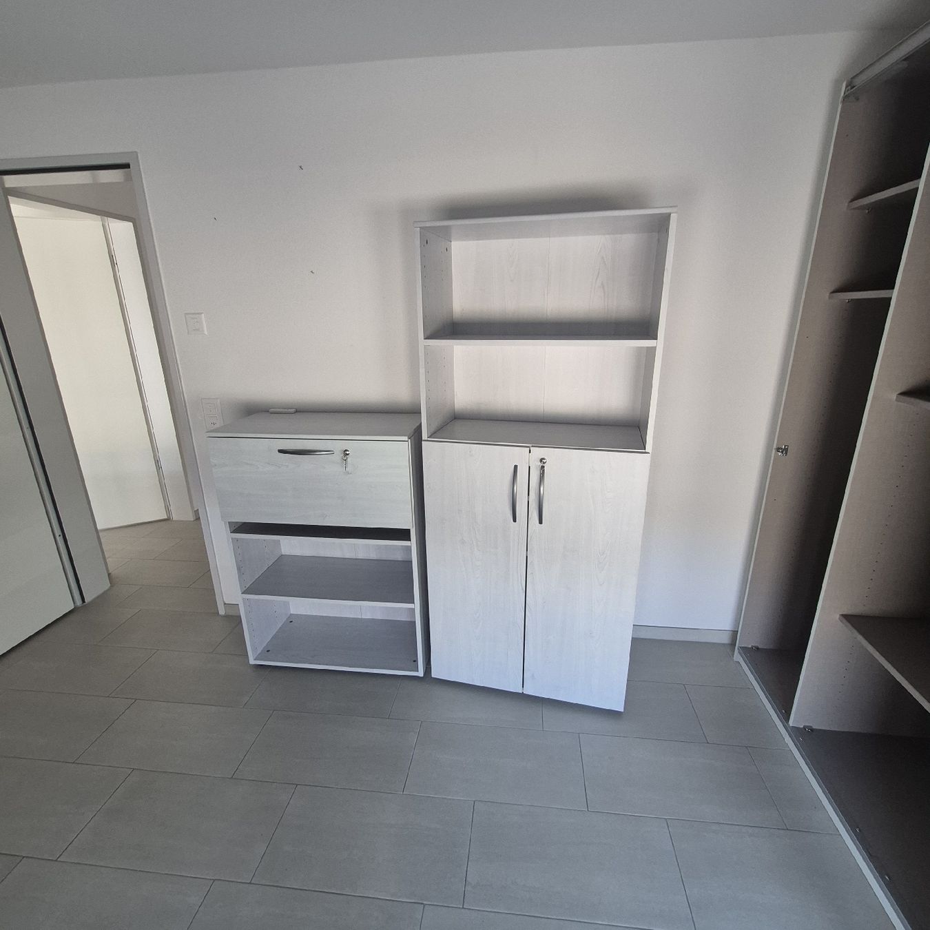 Armadi: Büro Möbel – Usato da Boswil venduto da hau_ff55