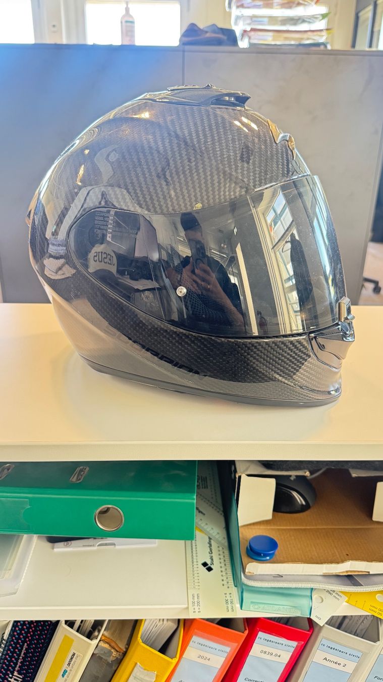 Caschi & visiere: Casque moto carbone Scorpion taille S – Usato da Grand-Lancy venduto da dan_pt5p 1