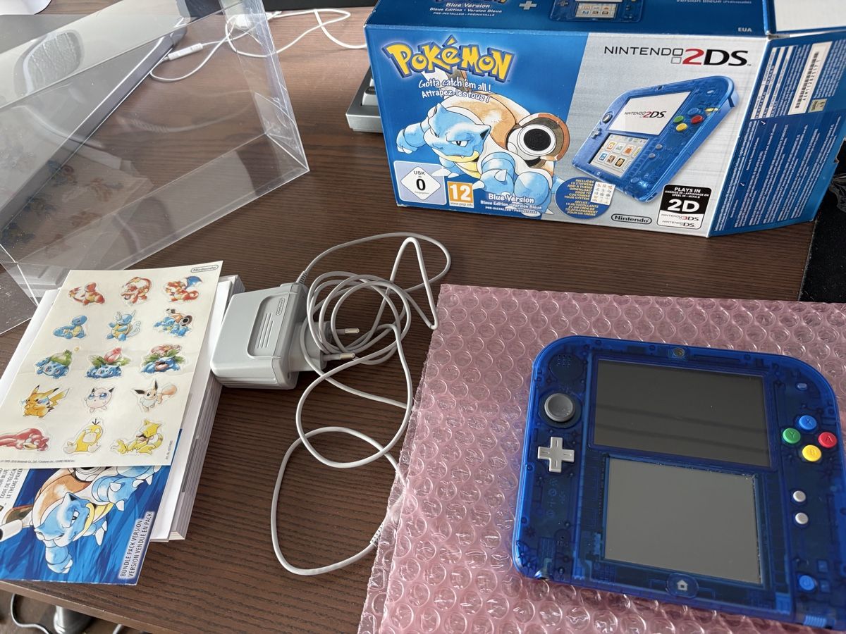 Nintendo Console: 2x Nintendo 2DS Limited Pokemon Edition – Usato da Kloten venduto da Friendly_Collector 4