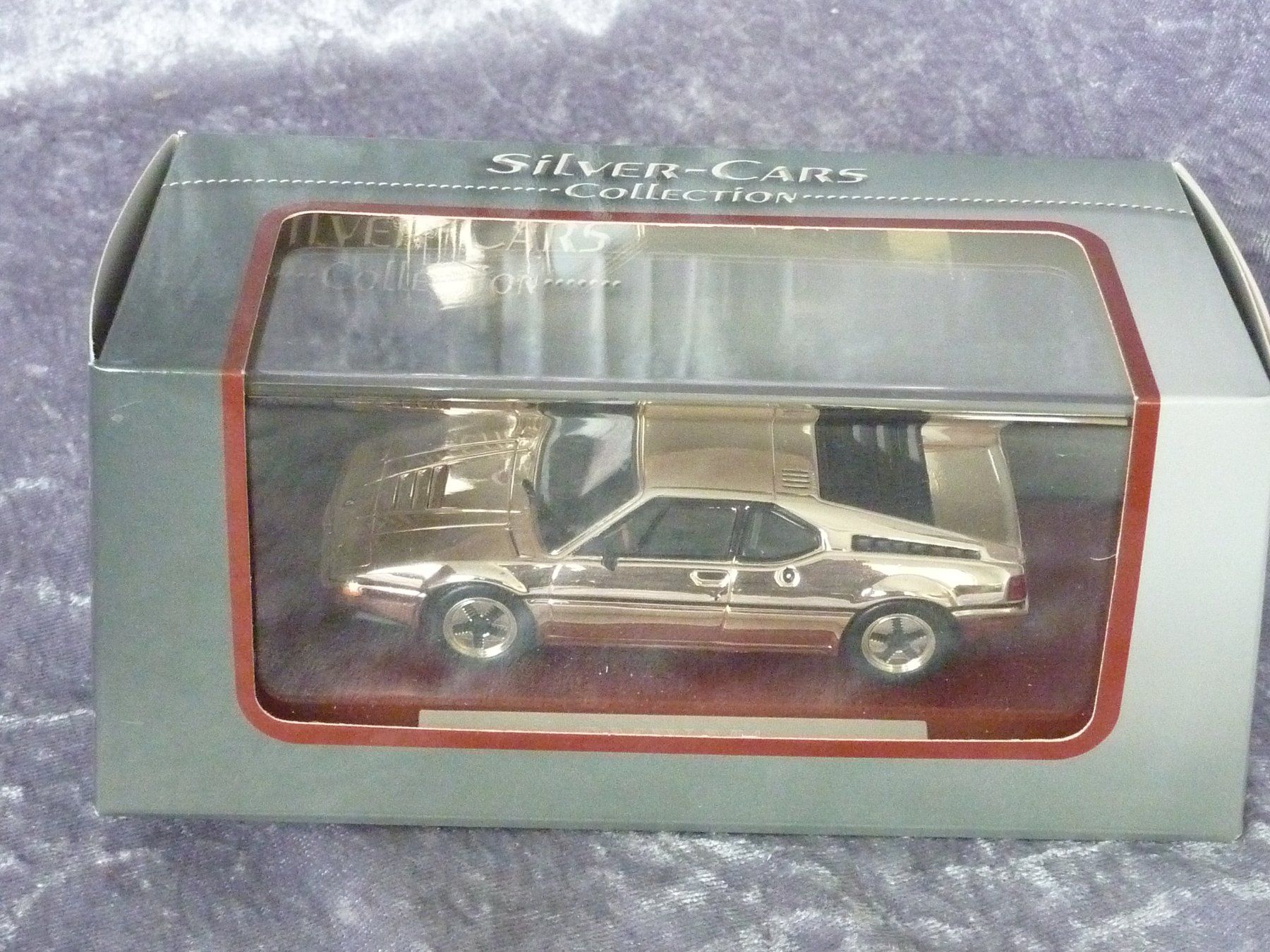 BMW Modellini d'auto: BMW M1 Silver 1:43 – Nuovo e nell'imballaggio originale da Dürrenäsch venduto da modellautos4you 1